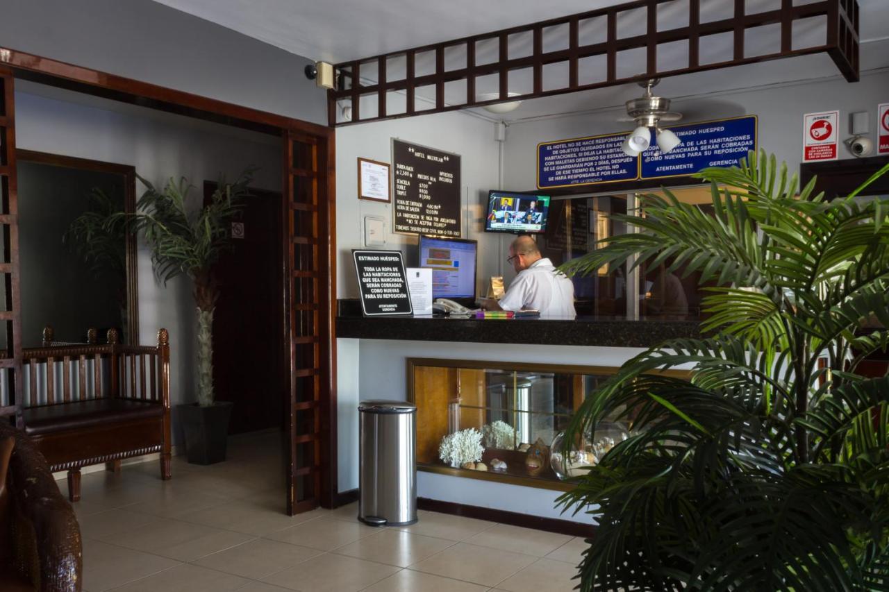 马萨特兰酒店 外观 照片